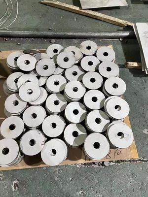 Plat stainless steel memotong bulat stainless steel coil plat stainless steel pemotongan benda kerja berbentuk khusus
