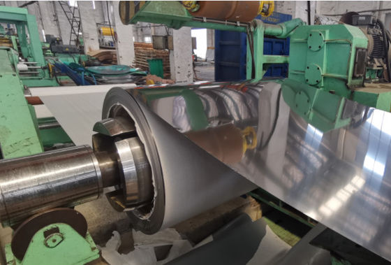 Permukaan BA 304 Lembar Baja Tahan Karat 1219mm 321 Dekoratif Gulung Dingin