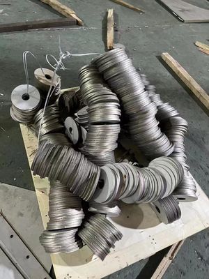 Plat stainless steel memotong bulat stainless steel coil plat stainless steel pemotongan benda kerja berbentuk khusus