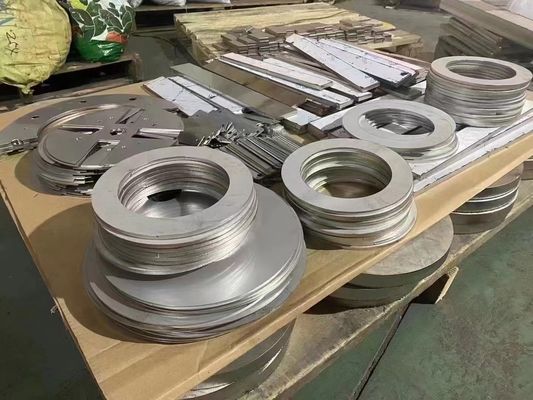 Plat stainless steel memotong bulat stainless steel coil plat stainless steel pemotongan benda kerja berbentuk khusus